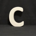 stehender Buchstabe C