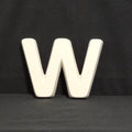 stehender Buchstabe W